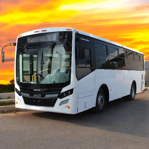 Cosmopolitan Volvo MT lado Izquierdo-Photoroom